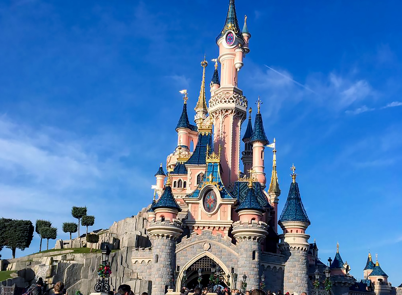 Quer fazer uma viagem em família Visite a Disneyland Paris