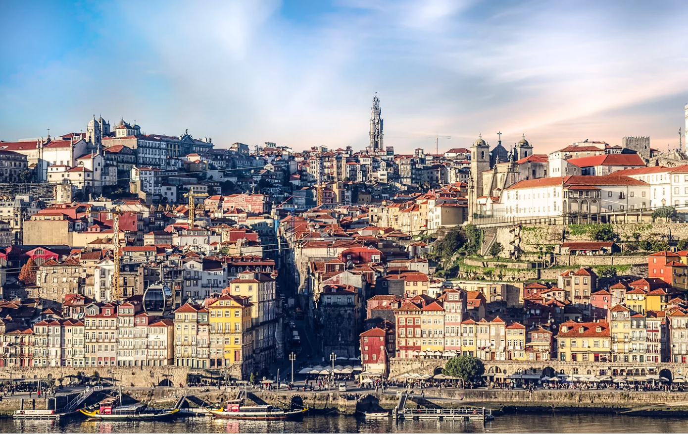 Find out why you should visit the beautiful city of Porto